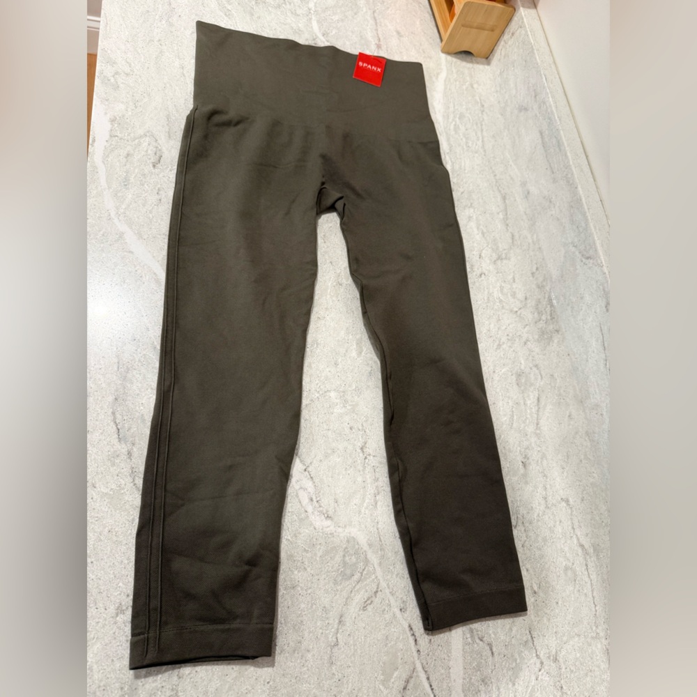 SPANX Khaki/Olive Green Leggings NWT